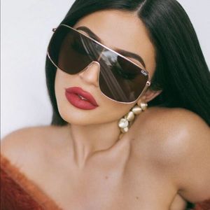 Quay Unbothered Gold/Brown Sunglasses